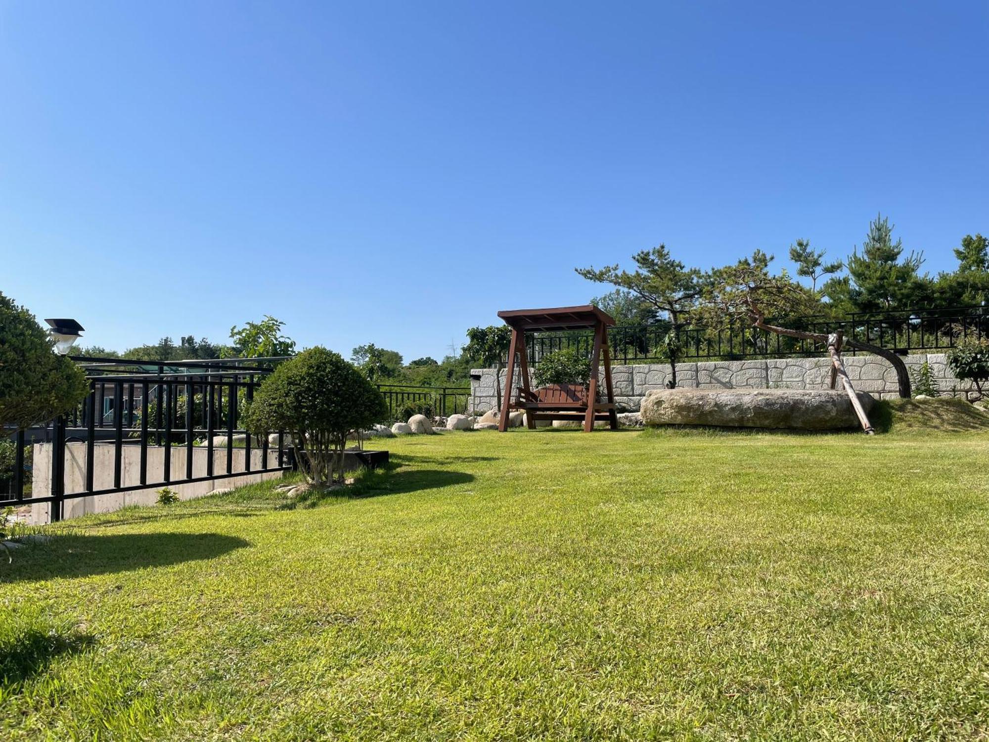 Goseung Luceluna Pension Goseong (Gangwon) Exterior foto