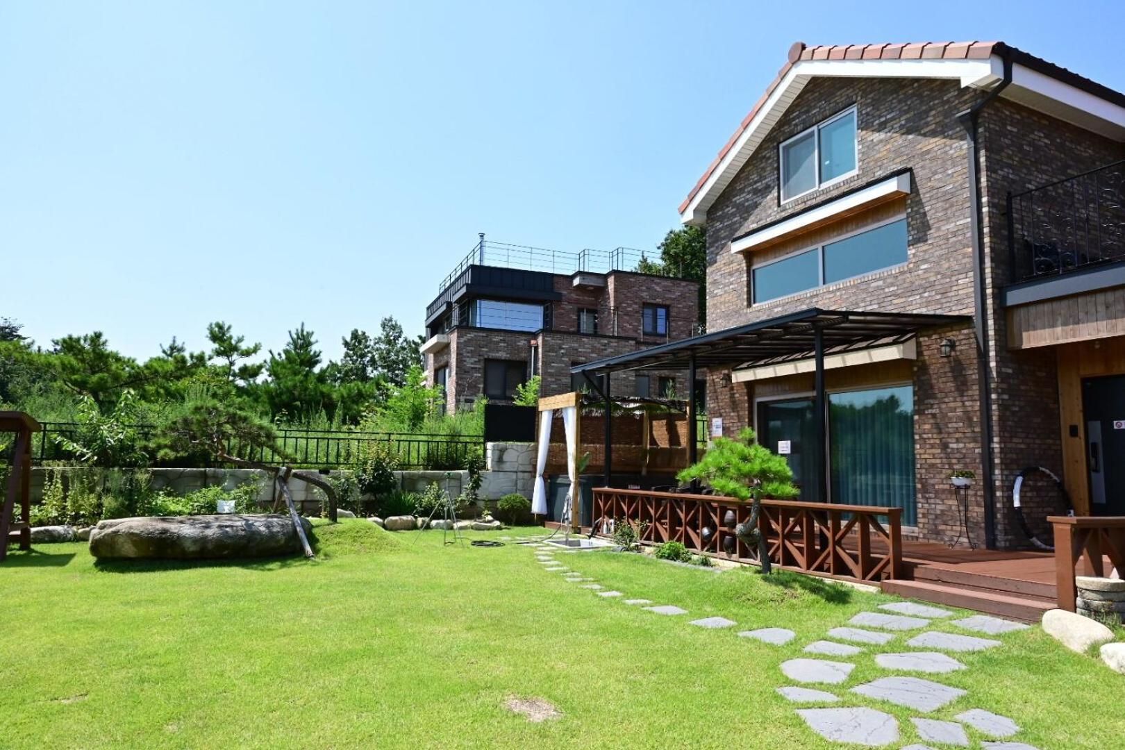 Goseung Luceluna Pension Goseong (Gangwon) Exterior foto