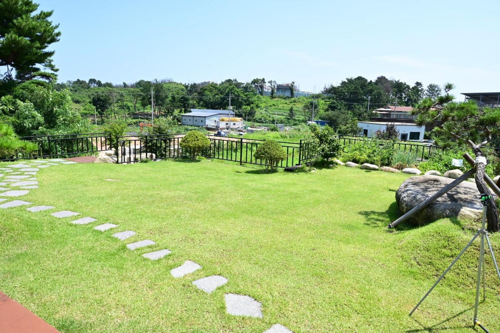 Goseung Luceluna Pension Goseong (Gangwon) Exterior foto